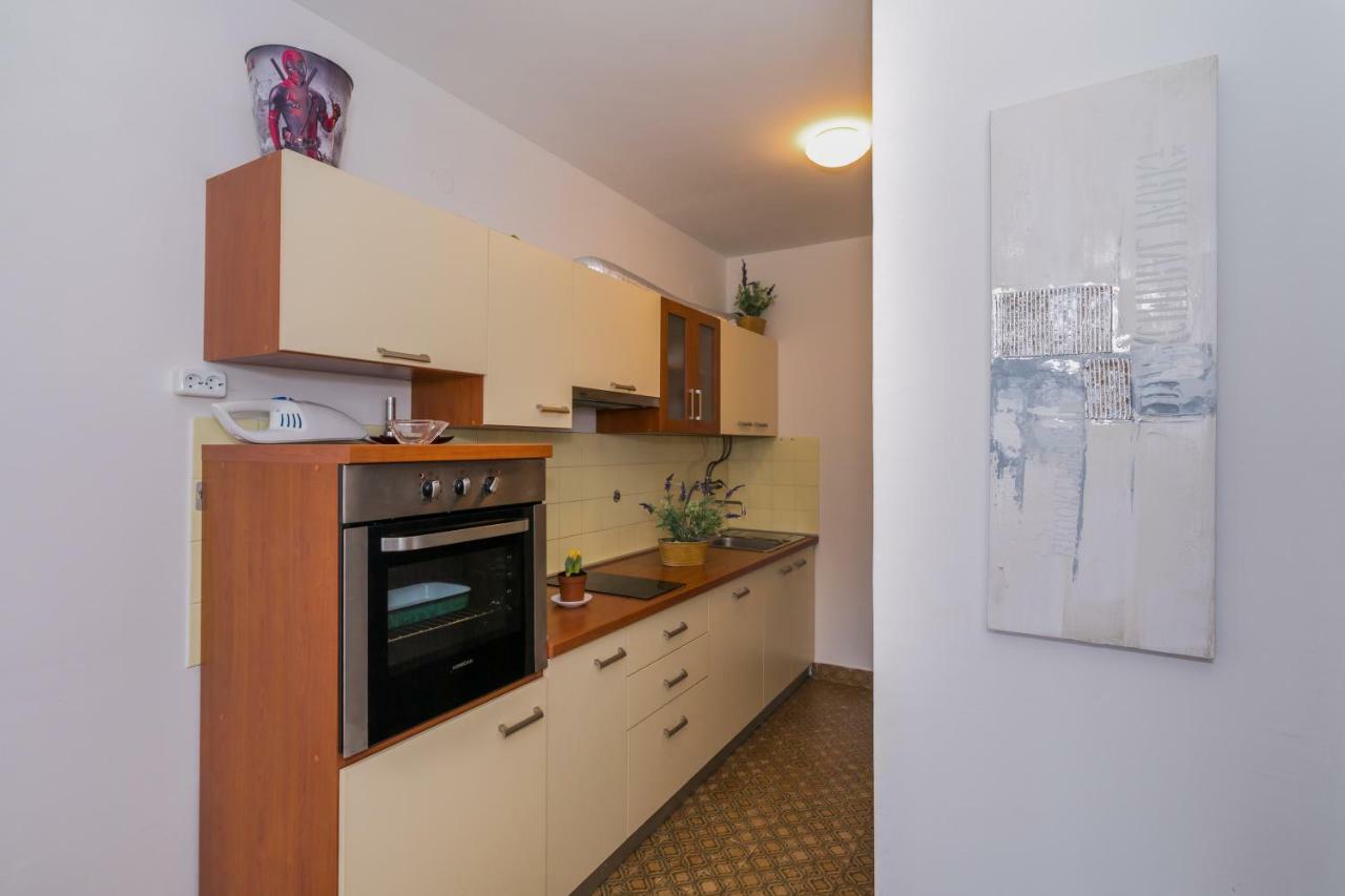 2 Bedroom Apartment/Parking/Market Σπλιτ Εξωτερικό φωτογραφία
