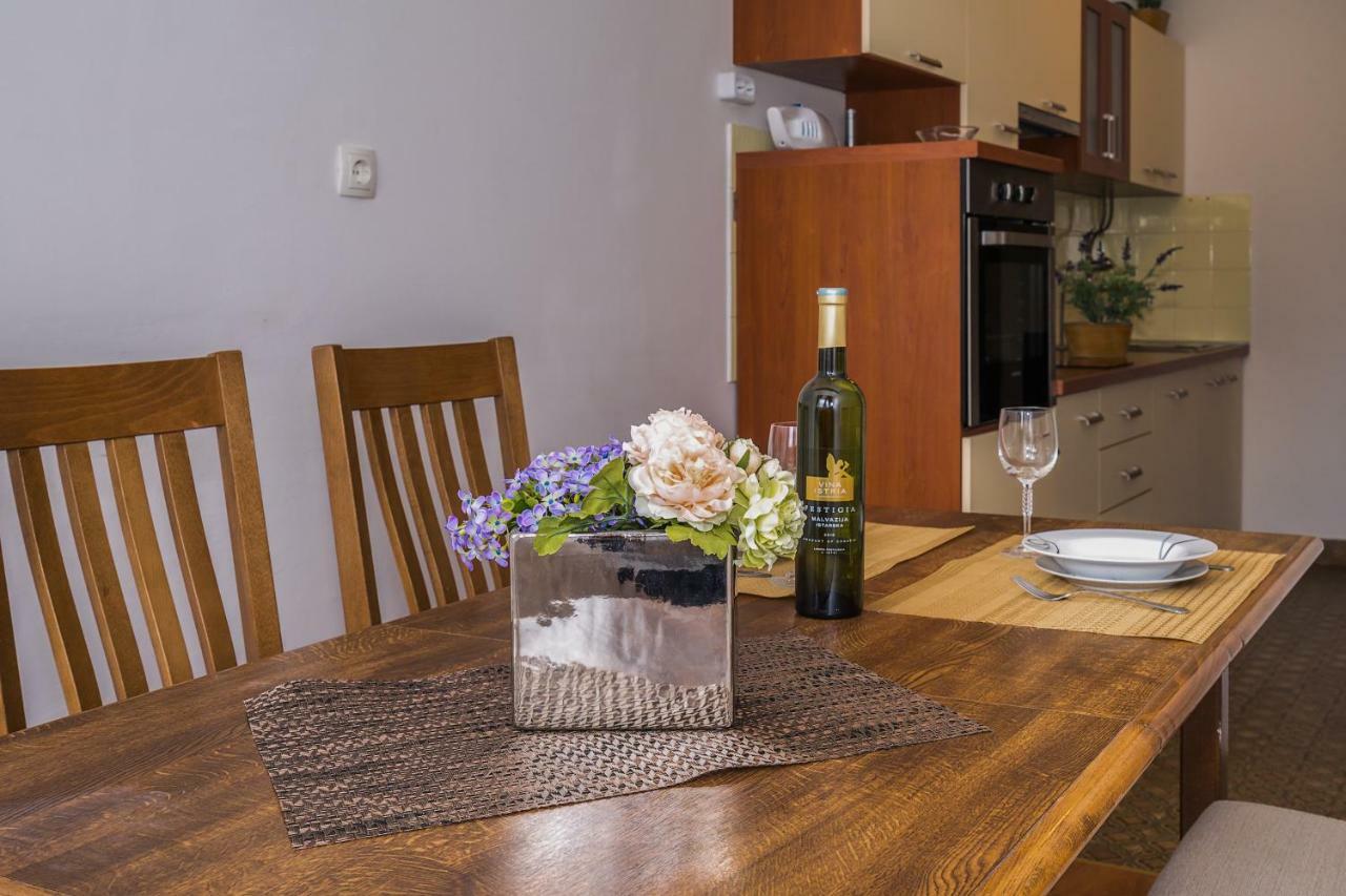 2 Bedroom Apartment/Parking/Market Σπλιτ Εξωτερικό φωτογραφία